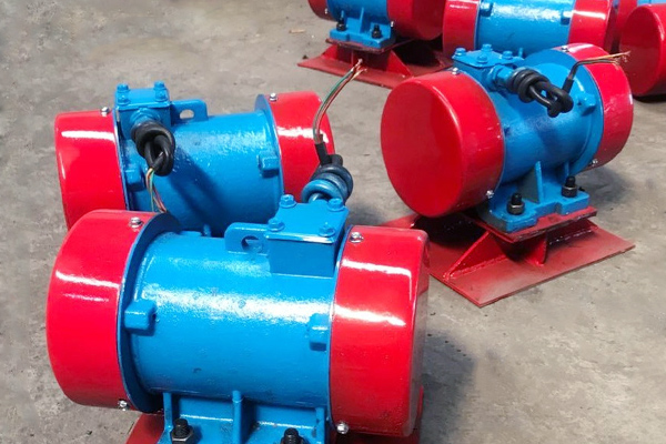 什么是倉(cāng)壁振動(dòng)器，其振動(dòng)電機(jī)軸與軸承的保養(yǎng)要求